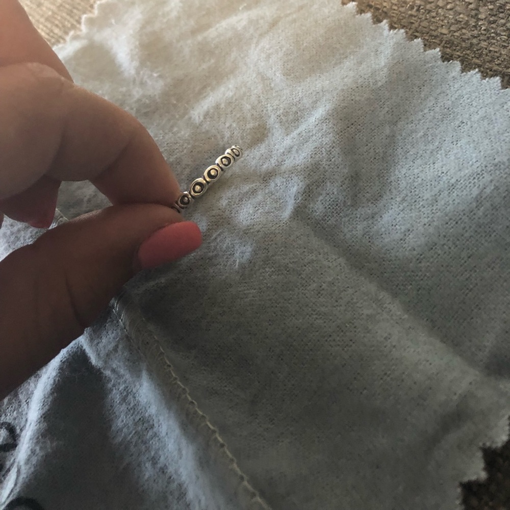 Pandora Ring